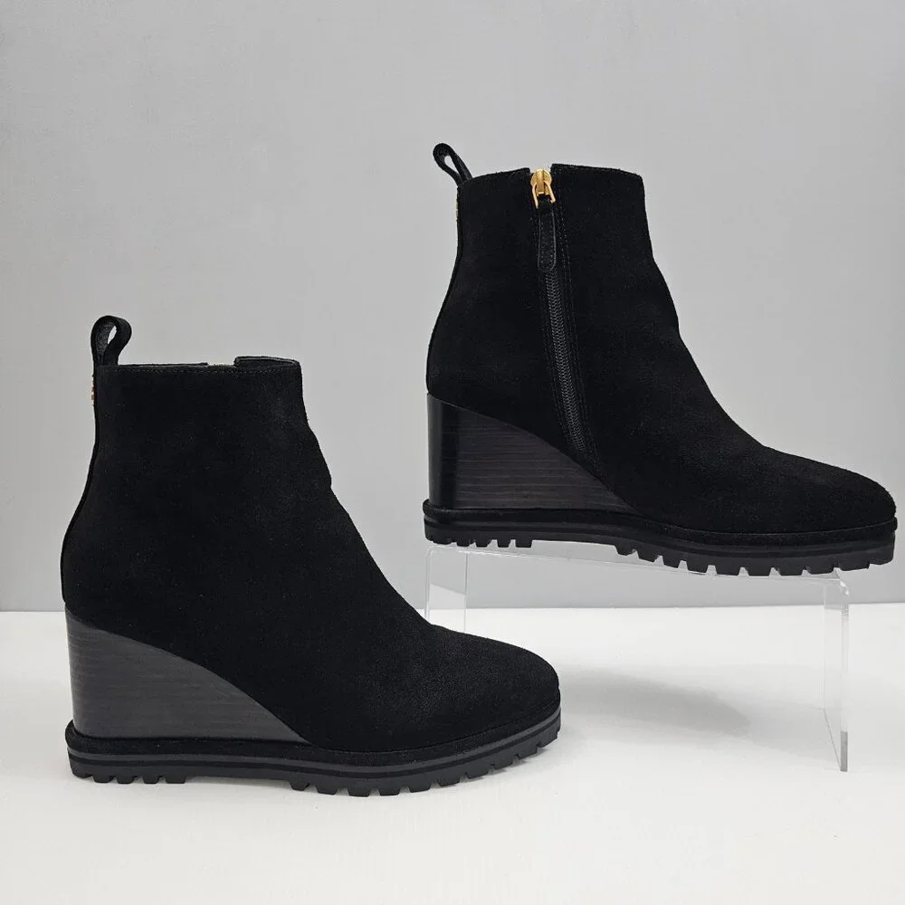 Tory Burch Suede Logo Wedge Ankle Boot Womens 8.5 Black Suede Lug Sole Designer